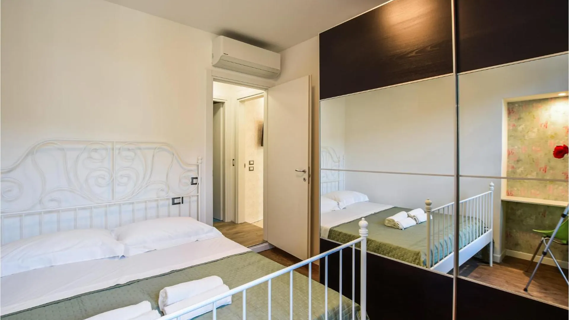 4 Bedroom Awesome Apartment In Cervia 0*,  Italie