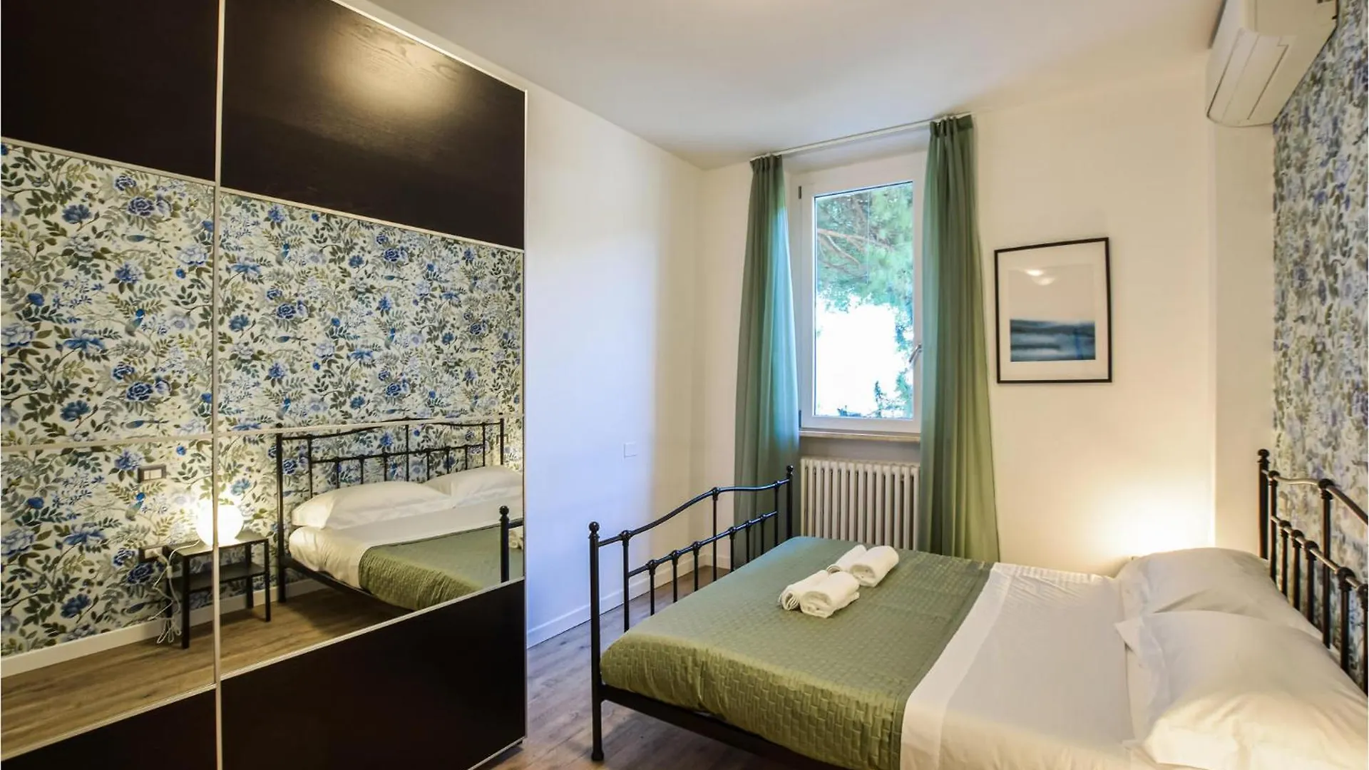 4 Bedroom Awesome Apartment In Cervia 0*,