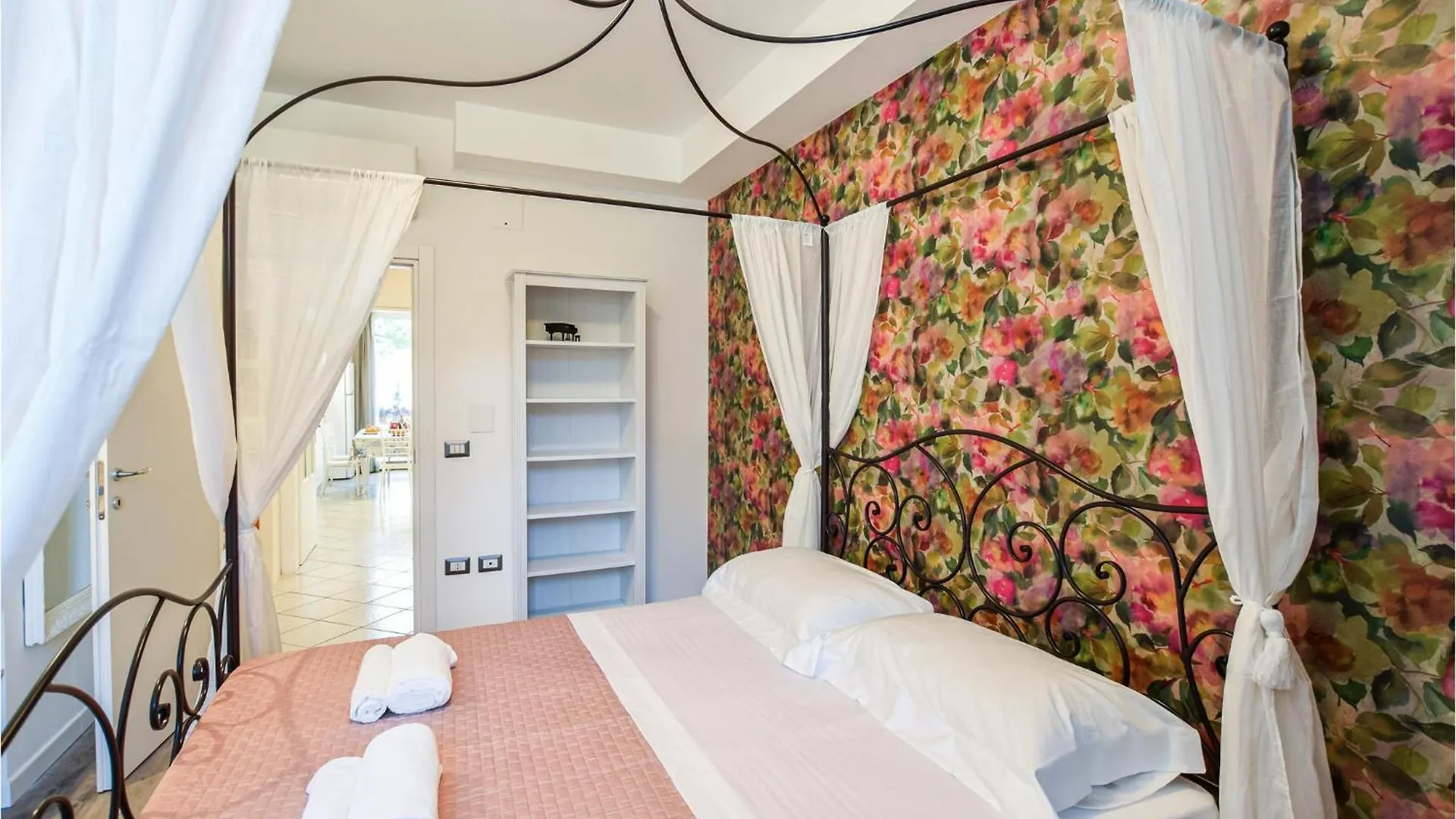 4 Bedroom Awesome Apartment In Cervia Italie